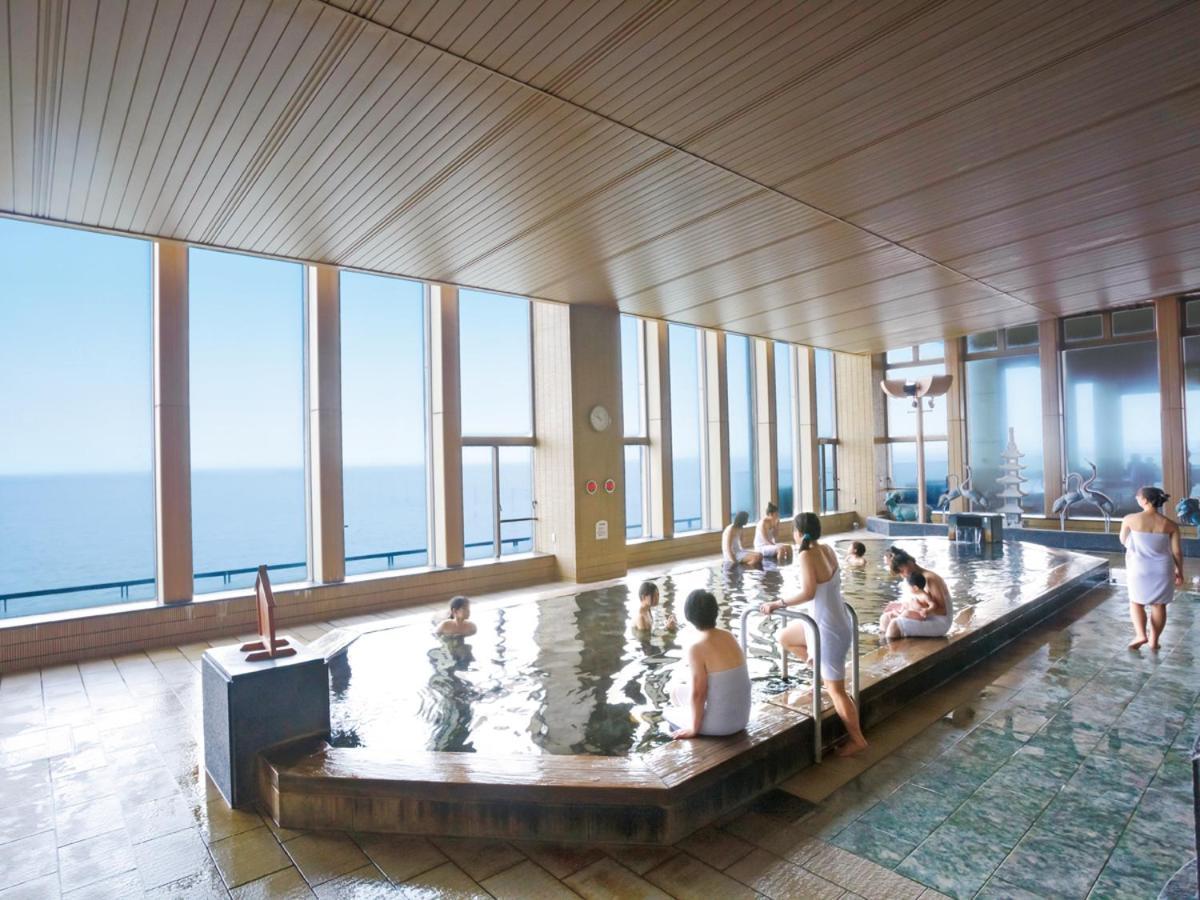 Ryugujo Spa Hotel Mikazuki Ryugutei Kisarazu Exteriör bild